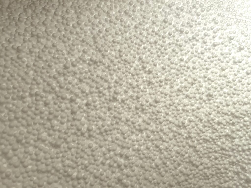 充填用発泡ビーズ