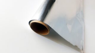 【アルミ箔の捨てかた】燃えるゴミ?自治体で違う分別の理由とリサイクルの課題