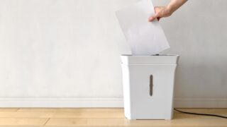【シュレッダごみの捨て方】燃やす?活かす?細切れ紙のゆくえ